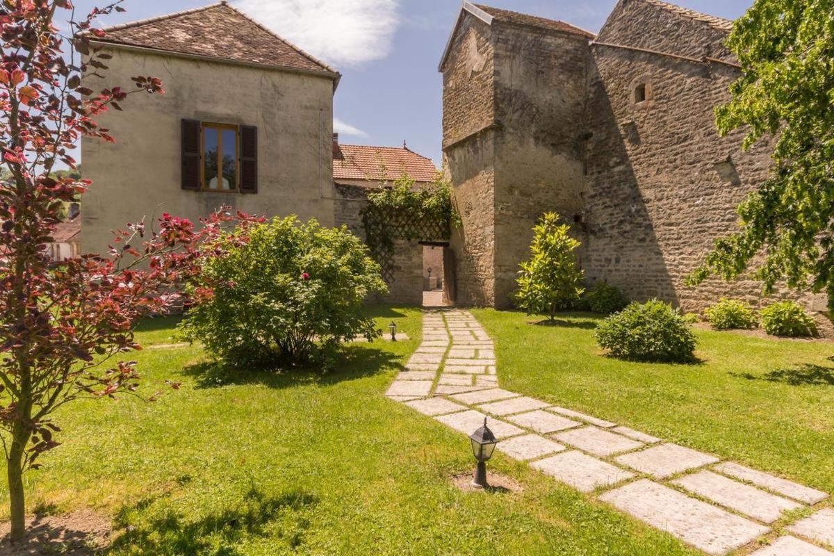 ホテル Les Trois Faisans Bligny-sur-Ouche エクステリア 写真